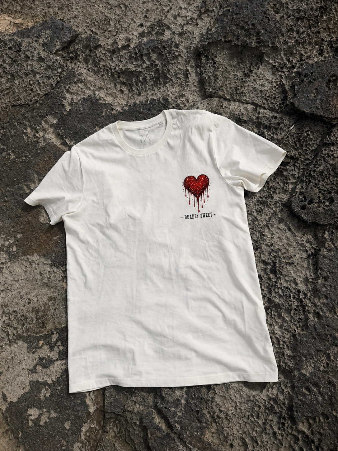 Queen of Hearts — Unisex T-Shirt